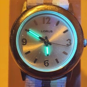 Lorus LRO914 Silver/Multicolor Nylon Leather Women's Watch